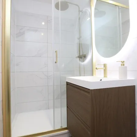 Superbe Avec écran Géant