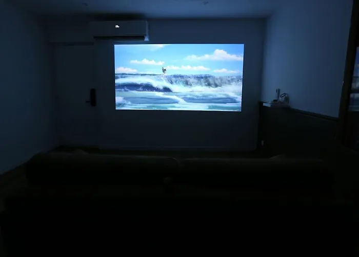 Superbe Avec écran Géant Tarbes