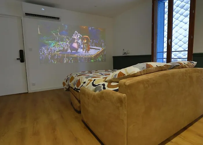 Superbe Avec Ecran Geant